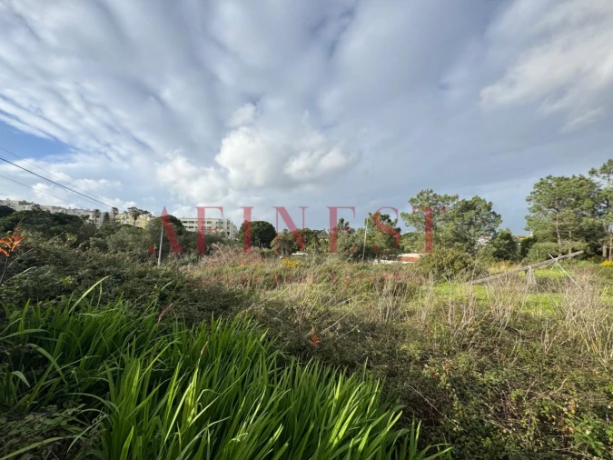Terreno para Venda em Charneca de Caparica e Sobreda Foto 3