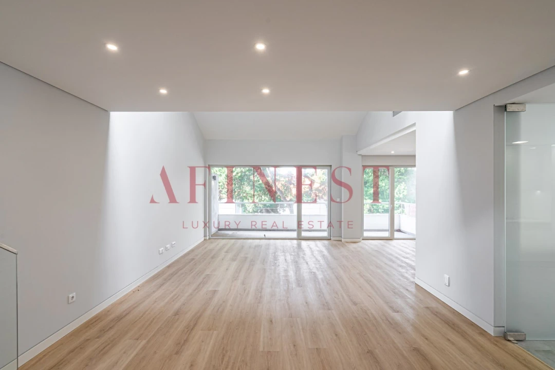 Apartamento T3 para Venda em Carcavelos e Parede Foto 11