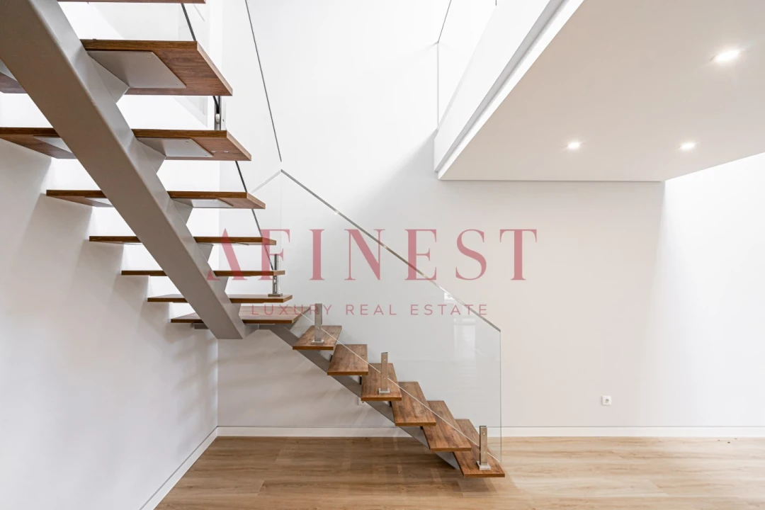 Apartamento T3 para Venda em Carcavelos e Parede Foto 12