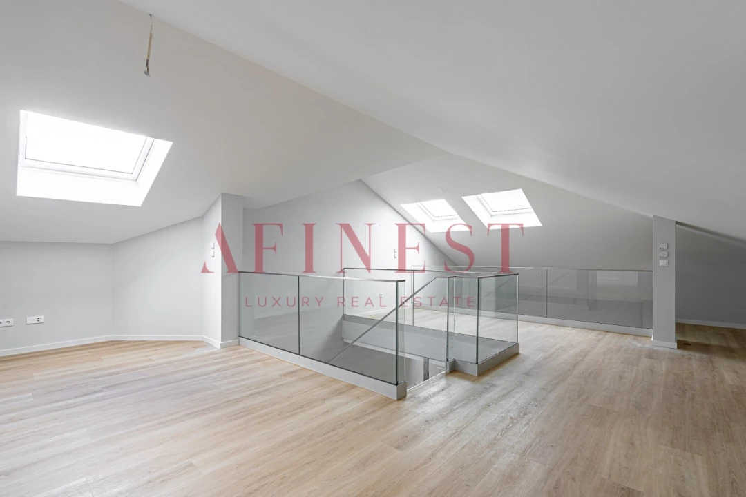 Apartamento T3 para Venda em Carcavelos e Parede Foto 15
