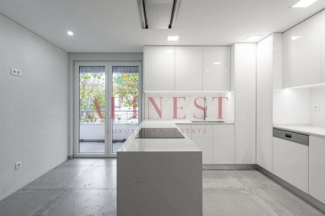 Apartamento T3 para Venda em Carcavelos e Parede Foto 21
