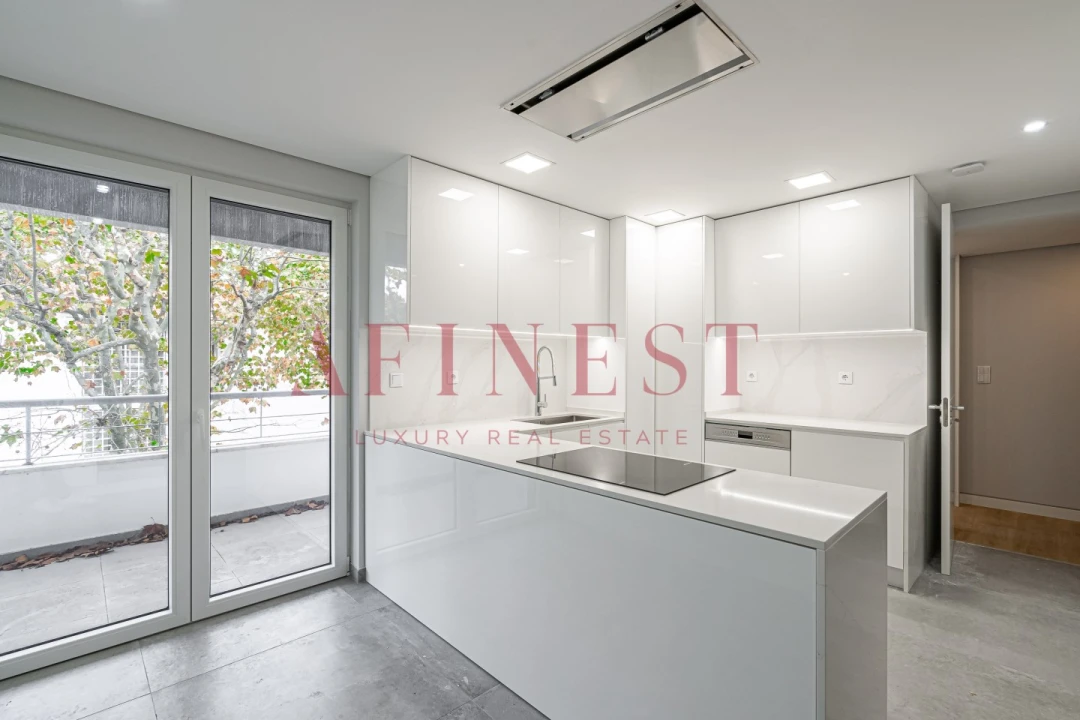 Apartamento T3 para Venda em Carcavelos e Parede Foto 22