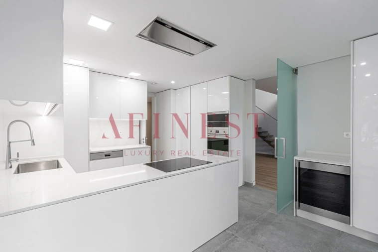 Apartamento T3 para Venda em Carcavelos e Parede Foto 20