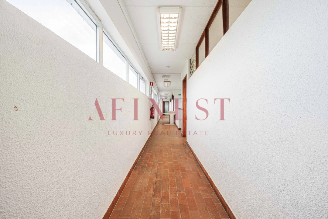 Armazém para Arrendamento em Santa Maria e São Miguel, São Martinho, São Pedro Penaferrim Foto 11