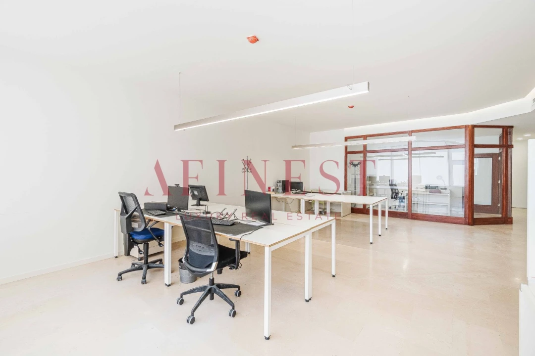 Loja para Arrendamento em Areeiro Foto 10