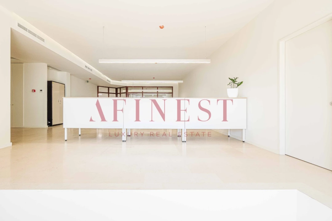 Loja para Arrendamento em Areeiro Foto 4