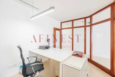 Loja para Arrendamento em Areeiro