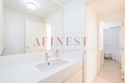 Loja para Arrendamento em Areeiro