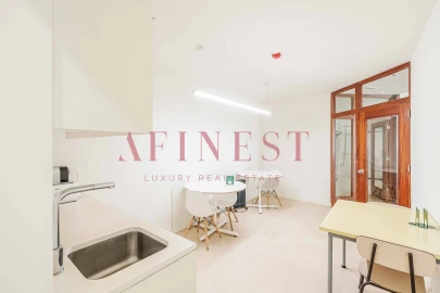 Loja para Arrendamento em Areeiro