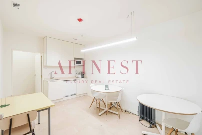 Loja para Arrendamento em Areeiro