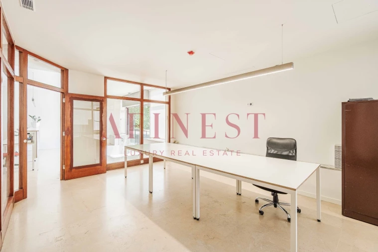 Loja para Arrendamento em Areeiro Foto 9