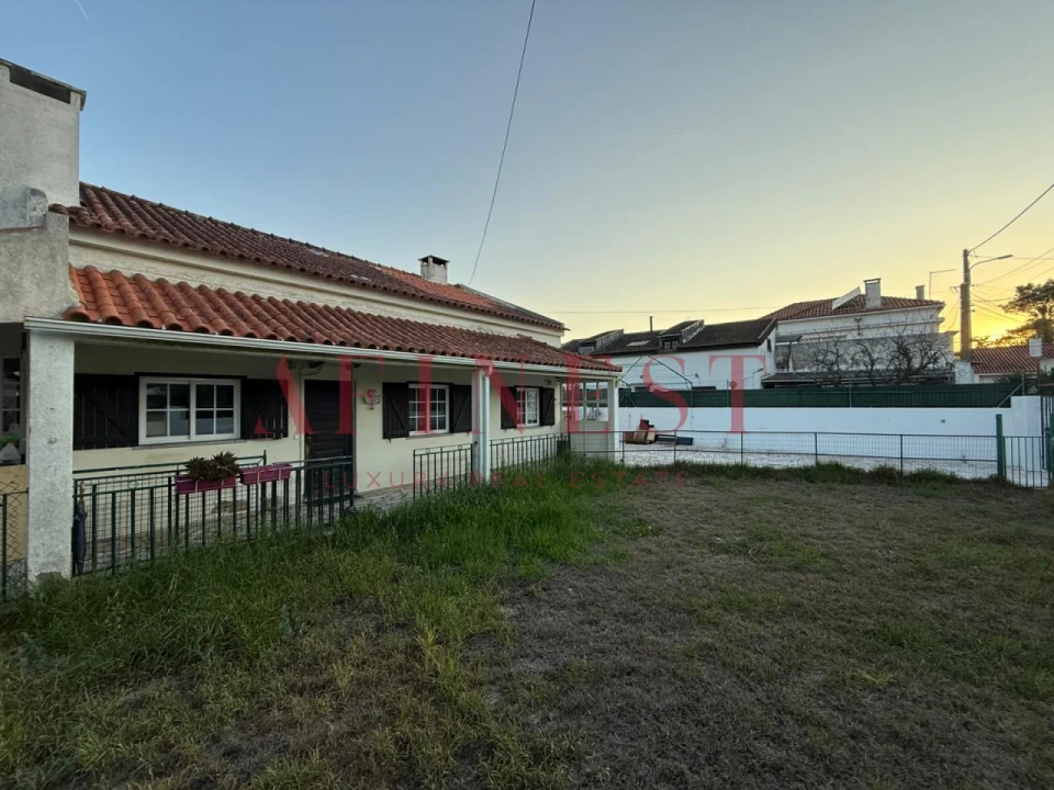 Moradia T5 para Venda em Charneca de Caparica e Sobreda Foto 14