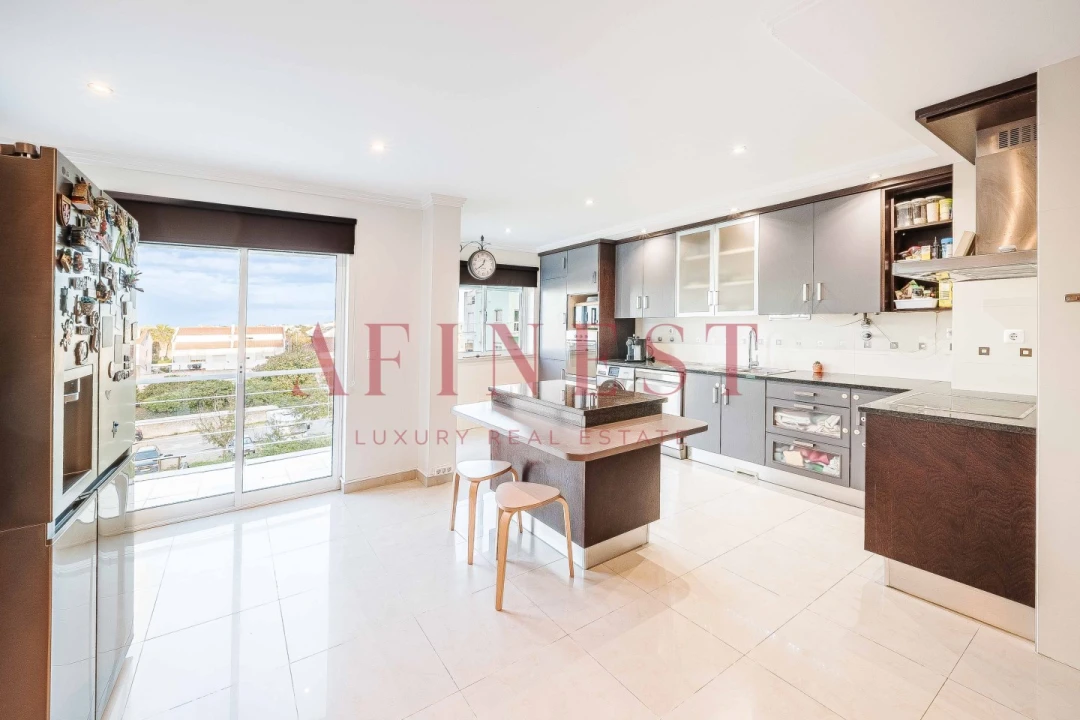 Apartamento T4 para Venda em Alcochete Foto 3