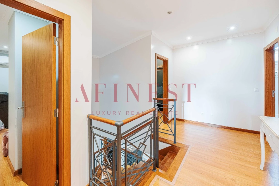 Apartamento T4 para Venda em Alcochete Foto 53