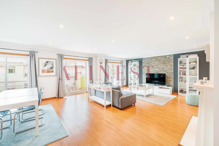 Apartamento T4 para Venda em Alcochete Foto 2