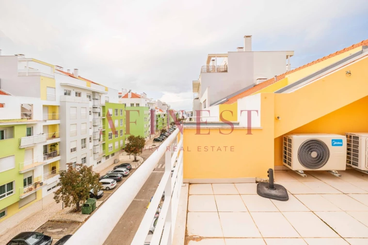 Apartamento T4 para Venda em Alcochete Foto 44