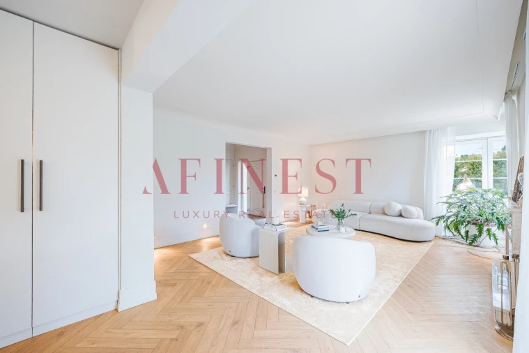 Moradia T5 para Venda em Santa Maria e São Miguel, São Martinho, São Pedro Penaferrim Foto 5