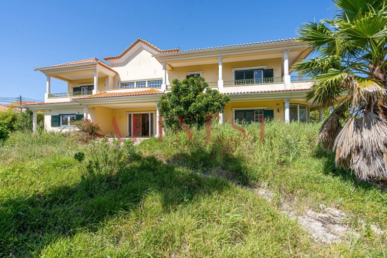 Moradia T7 para Venda em Bucelas