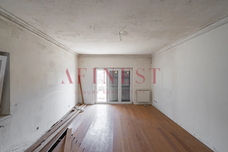 Moradia T7 para Venda em Bucelas Foto 32