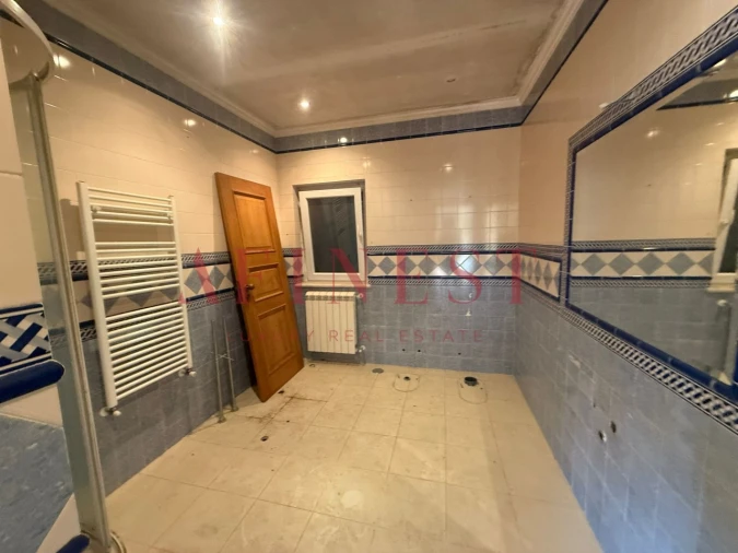 Moradia T7 para Venda em Bucelas Foto 48