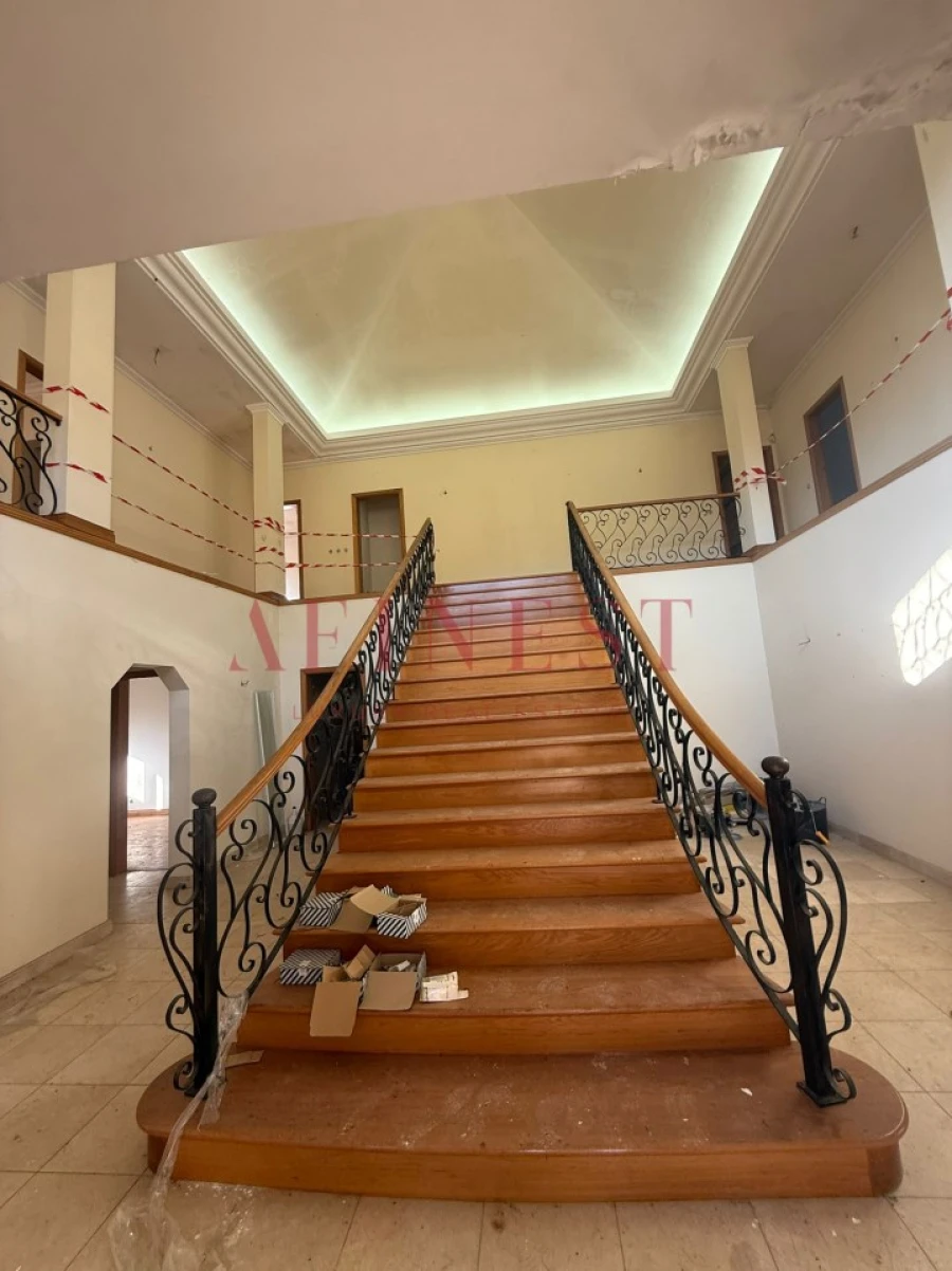 Moradia T7 para Venda em Bucelas Foto 53