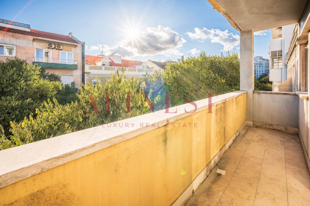Apartamento T9 para Venda em Arroios Foto 8
