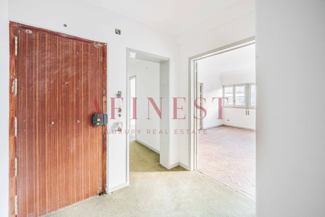 Apartamento T9 para Venda em Arroios Foto 11