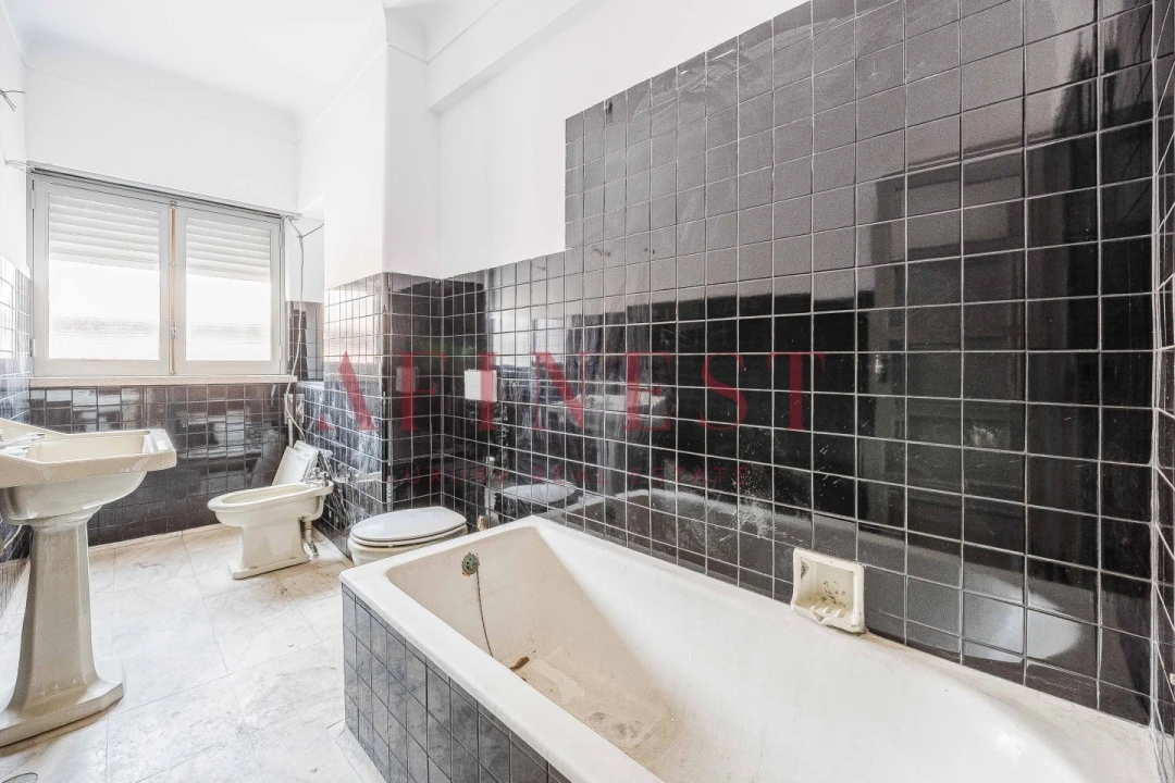 Apartamento T9 para Venda em Arroios Foto 23