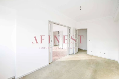 Apartamento T9 para Venda em Arroios
