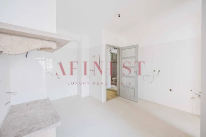 Apartamento T9 para Venda em Arroios