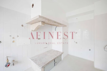 Apartamento T9 para Venda em Arroios
