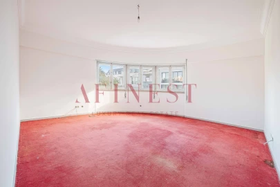 Apartamento T9 para Venda em Arroios