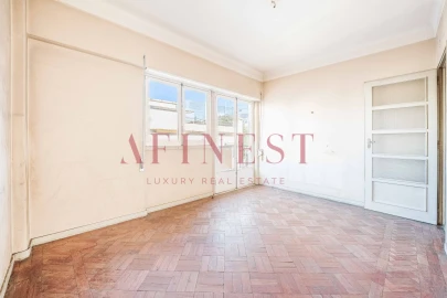 Apartamento T9 para Venda em Arroios