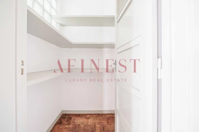 Apartamento T9 para Venda em Arroios