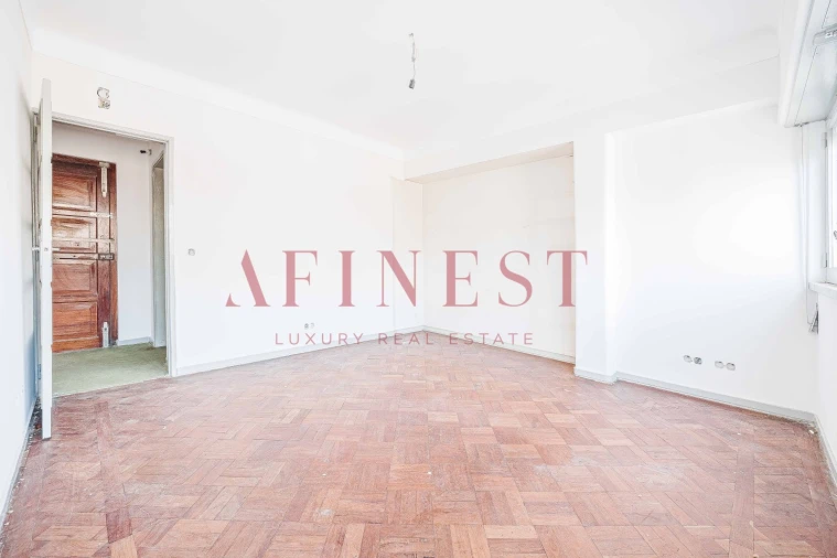 Apartamento T9 para Venda em Arroios Foto 28