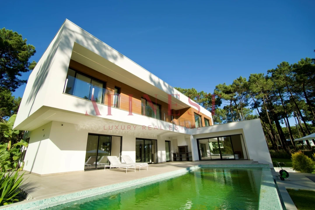 Moradia T5 para Venda em Charneca de Caparica e Sobreda Foto 3