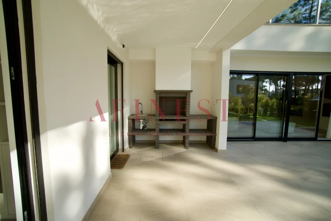 Moradia T5 para Venda em Charneca de Caparica e Sobreda Foto 34