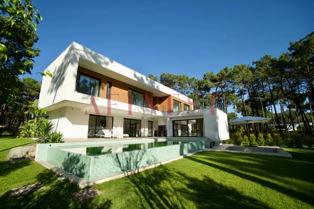 Moradia T5 para Venda em Charneca de Caparica e Sobreda Foto 2