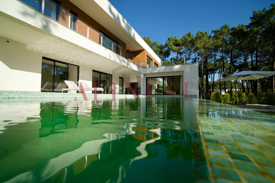 Moradia T5 para Venda em Charneca de Caparica e Sobreda Foto 41