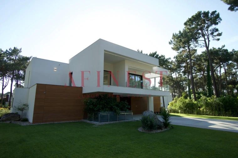 Moradia T5 para Venda em Charneca de Caparica e Sobreda Foto 6