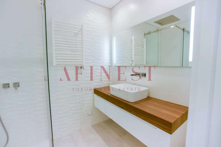 Moradia T5 para Venda em Charneca de Caparica e Sobreda Foto 25