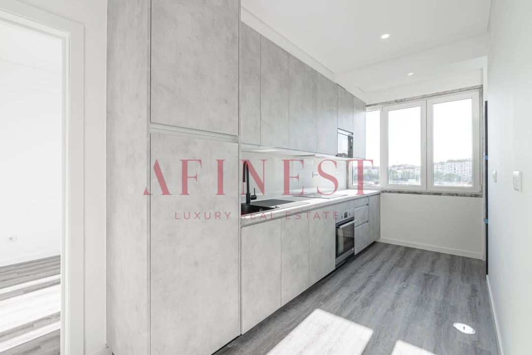 Apartamento T2 para Venda em Massamá e Monte Abraão Foto 4