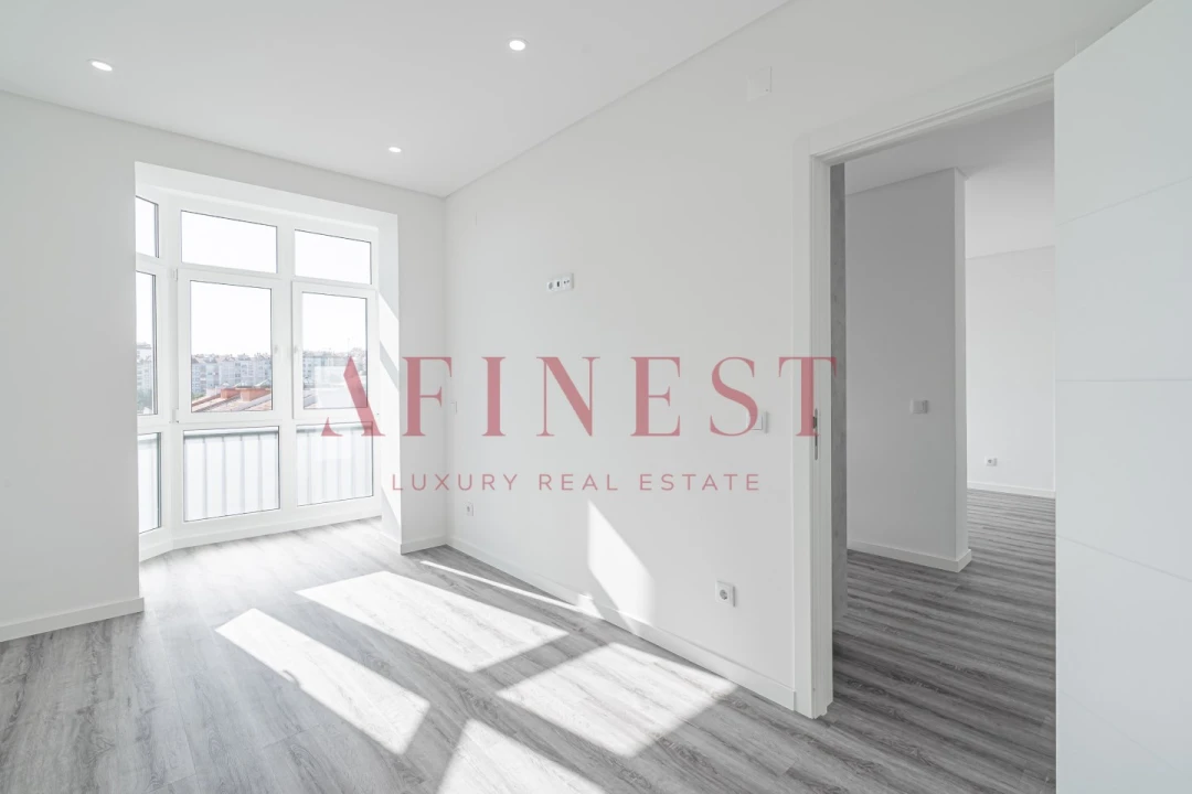 Apartamento T2 para Venda em Massamá e Monte Abraão Foto 17