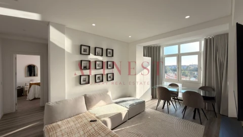 Apartamento T2 para Venda em Massamá e Monte Abraão