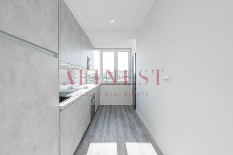 Apartamento T2 para Venda em Massamá e Monte Abraão Foto 3