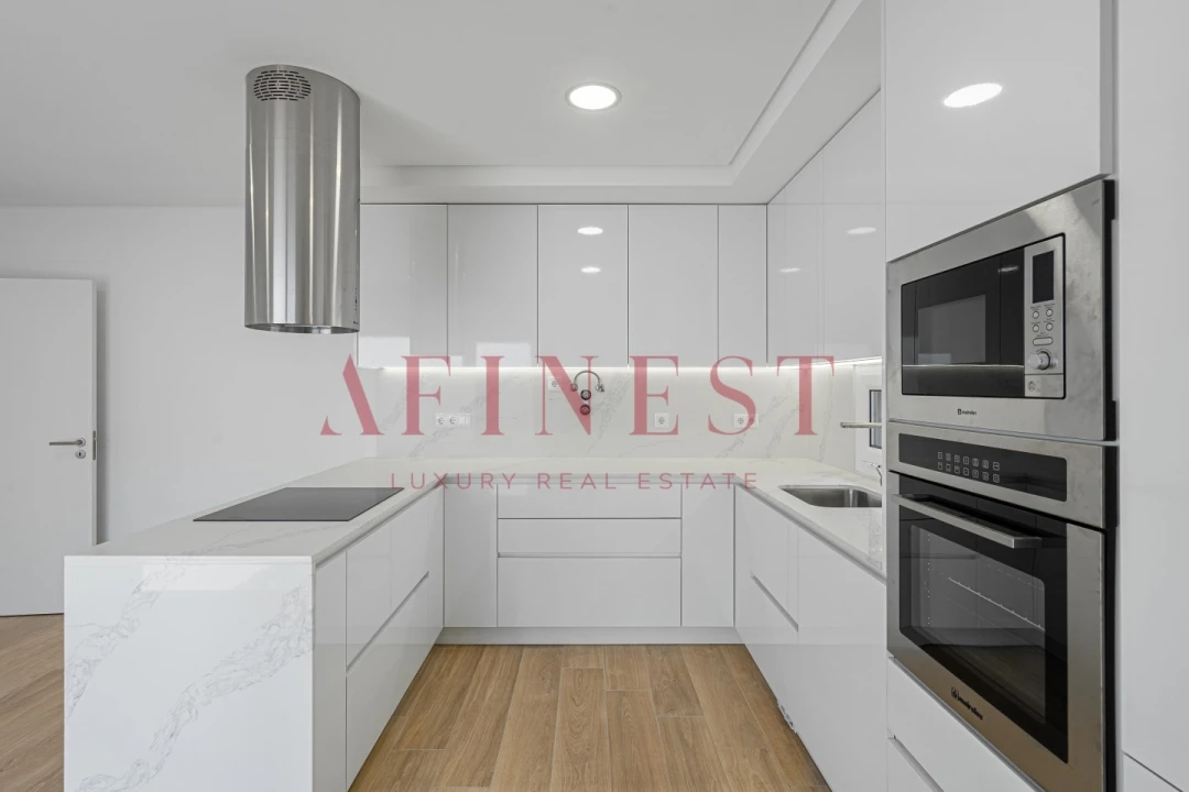 Moradia T4 para Venda em Amora Foto 13