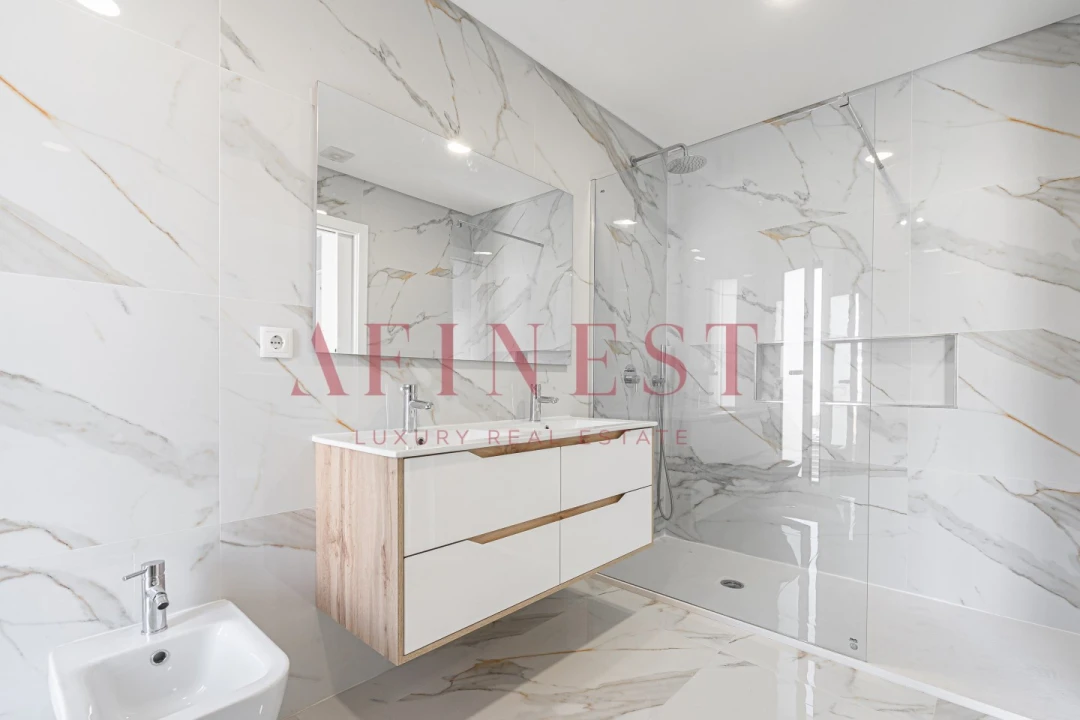 Moradia T4 para Venda em Amora Foto 23