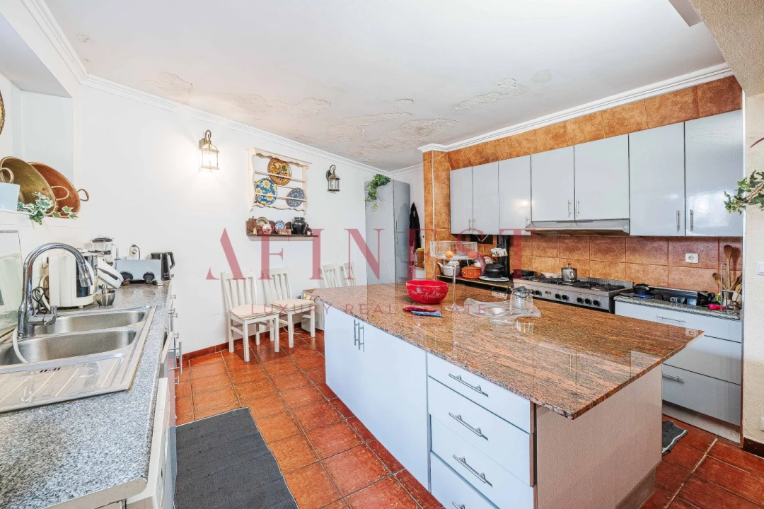 Moradia T7 para Venda em Carcavelos e Parede Foto 14