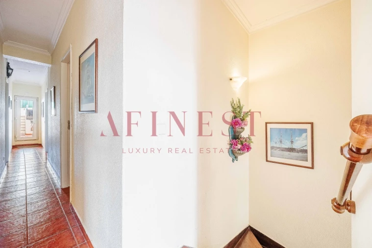 Moradia T7 para Venda em Carcavelos e Parede Foto 40