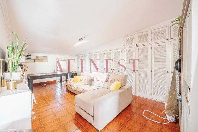 Moradia T7 para Venda em Carcavelos e Parede Foto 59